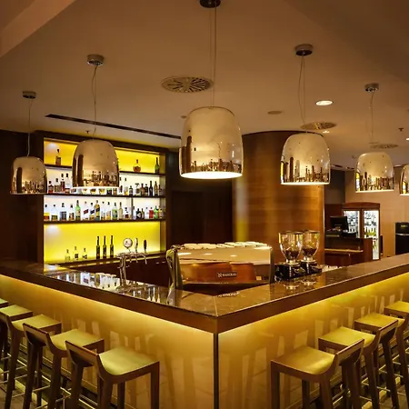 Doubletree By Hilton Готель 4*