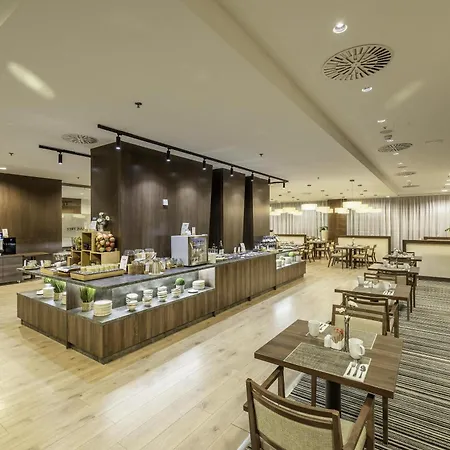 Doubletree By Hilton Szálloda 4*