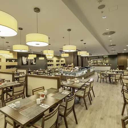 Doubletree By Hilton Готель
