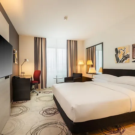 Doubletree By Hilton Готель