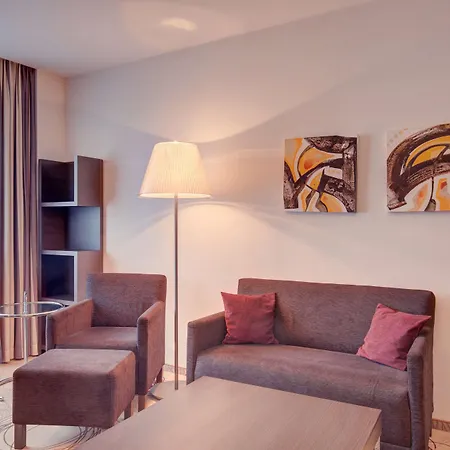 Отель Doubletree By Hilton