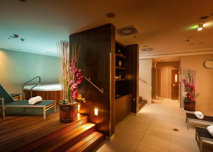 Doubletree By Hilton Hotel